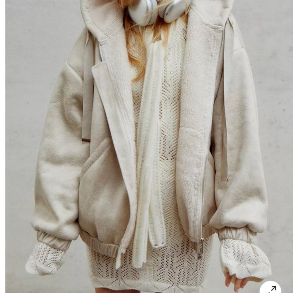 UO  Zip-Up Hoodie Jacket Beige - Picture 1 of 4